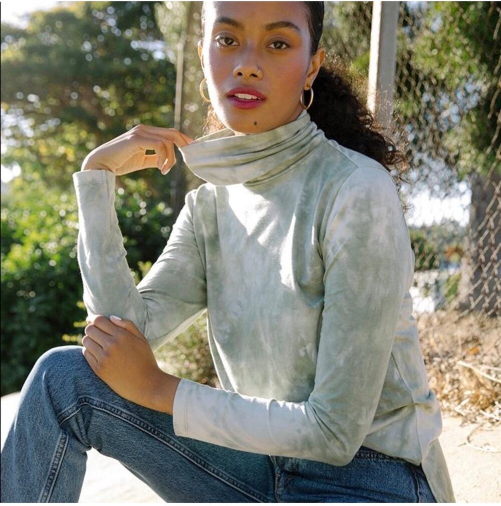 Tradlands Top Womens XXS Green Sage Monty Tie Dye Turtleneck Long Sleeve Stretch